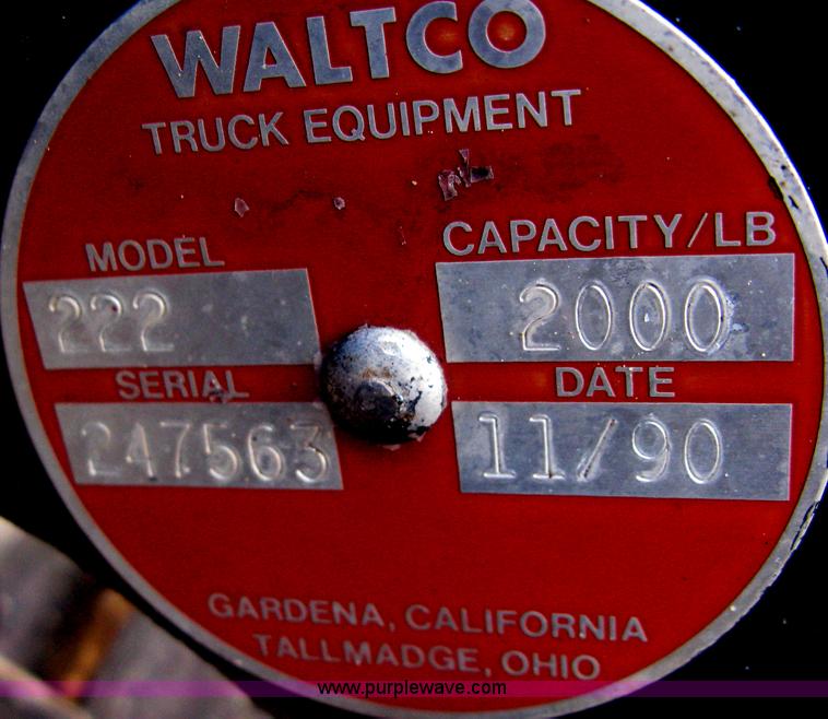 image for item G9767 Waltco 222 2,000 lb lift gate