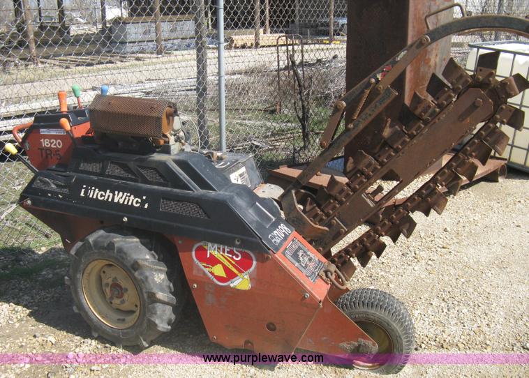 image for item G9769 Ditch Witch 1820H walk behind trencher