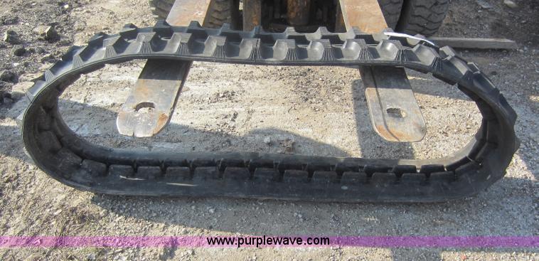 image for item H9760 Komatsu PC15 MR-7 rubber track