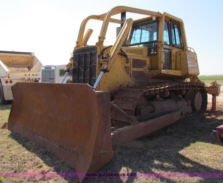 image for item N9016 1995 John Deere 850B LT dozer