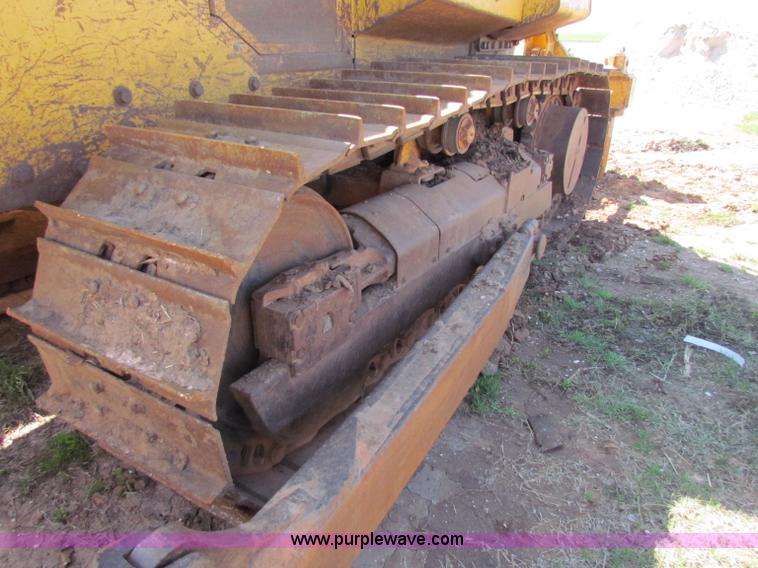 image for item N9016 1995 John Deere 850B LT dozer