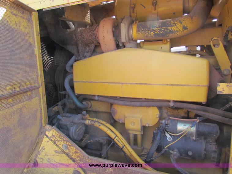 image for item N9016 1995 John Deere 850B LT dozer