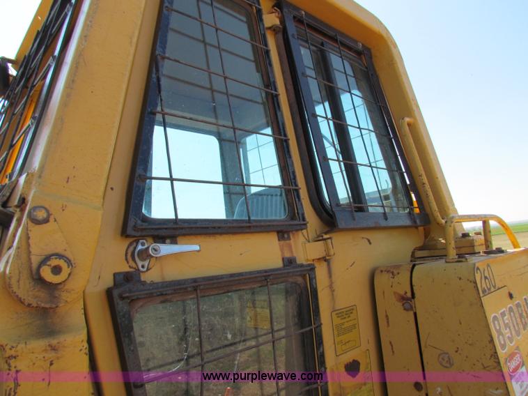 image for item N9016 1995 John Deere 850B LT dozer