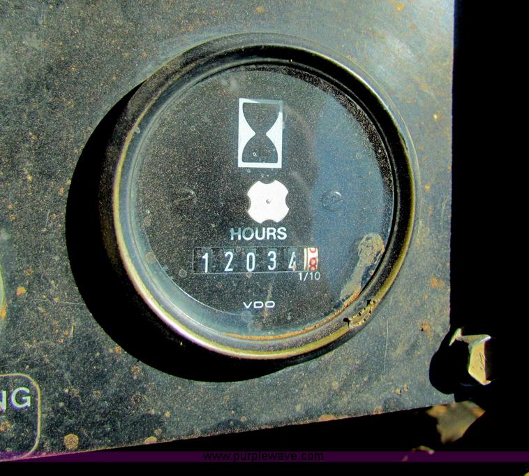 image for item N9016 1995 John Deere 850B LT dozer