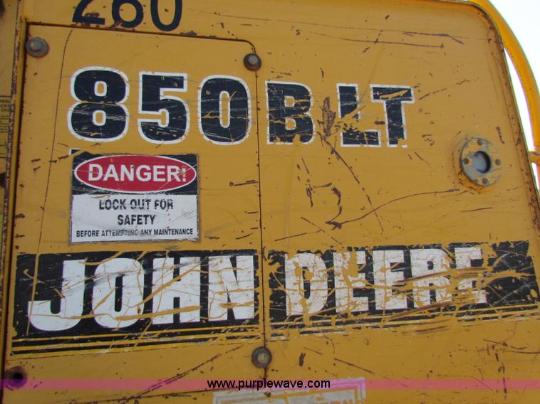 image for item N9016 1995 John Deere 850B LT dozer