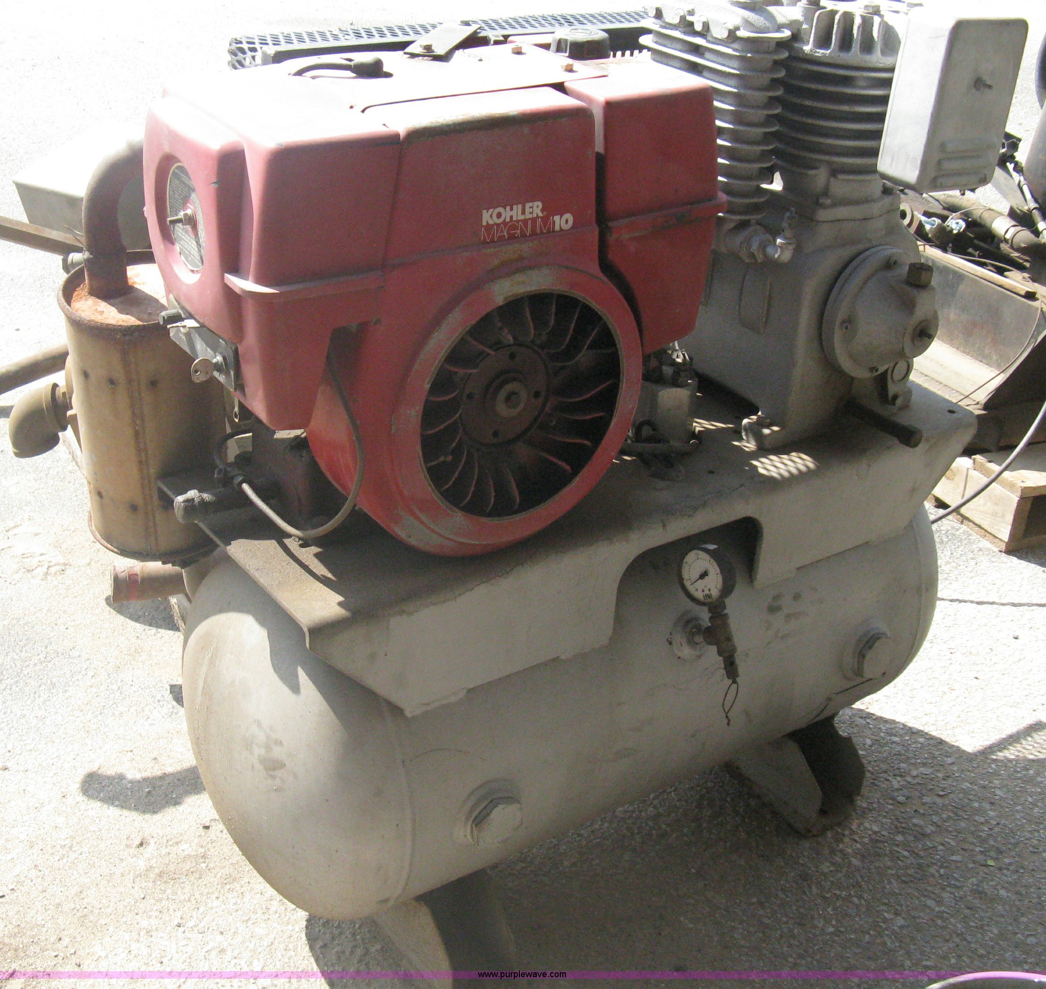 Gas powered air compressor in Wichita, KS Item G9762 sold Purple Wave