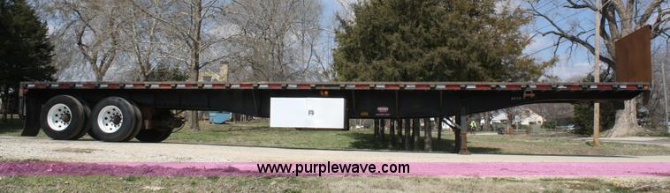 image for item A6797 2000 Lufkin FLIIST flatbed trailer