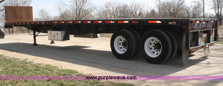 image for item A6797 2000 Lufkin FLIIST flatbed trailer