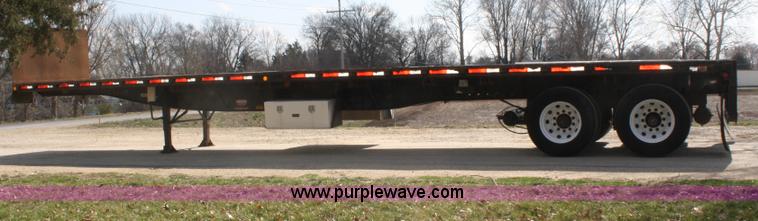 image for item A6797 2000 Lufkin FLIIST flatbed trailer