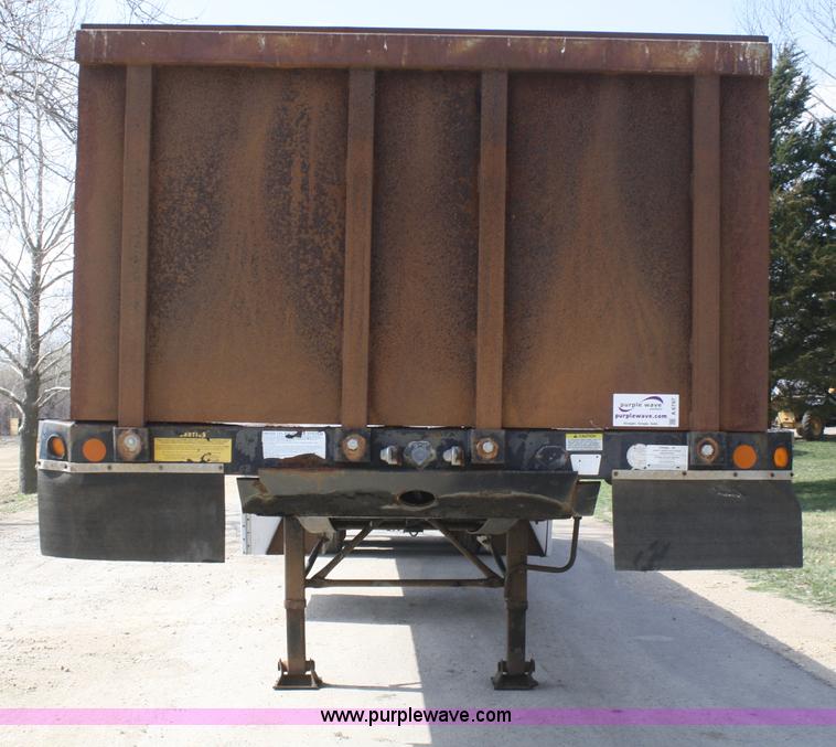 image for item A6797 2000 Lufkin FLIIST flatbed trailer