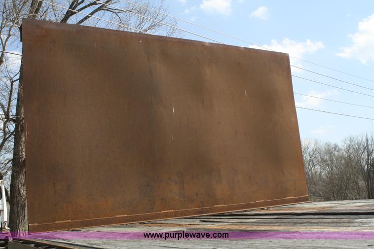 image for item A6797 2000 Lufkin FLIIST flatbed trailer