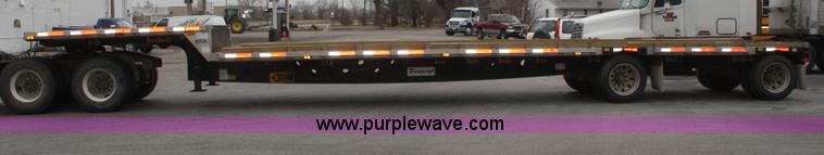 image for item A6831 2006 Transcraft aluminum drop deck trailer