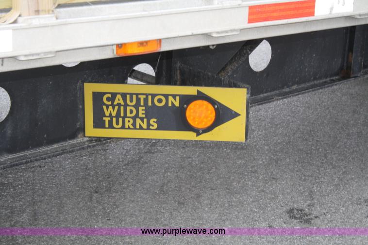 image for item A6831 2006 Transcraft aluminum drop deck trailer