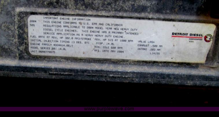 image for item A8201 2005 Freightliner Columbia semi truck