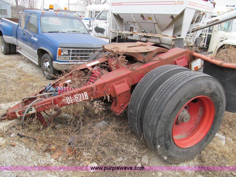 image for item A8205 Semi trailer fifth wheel dolly