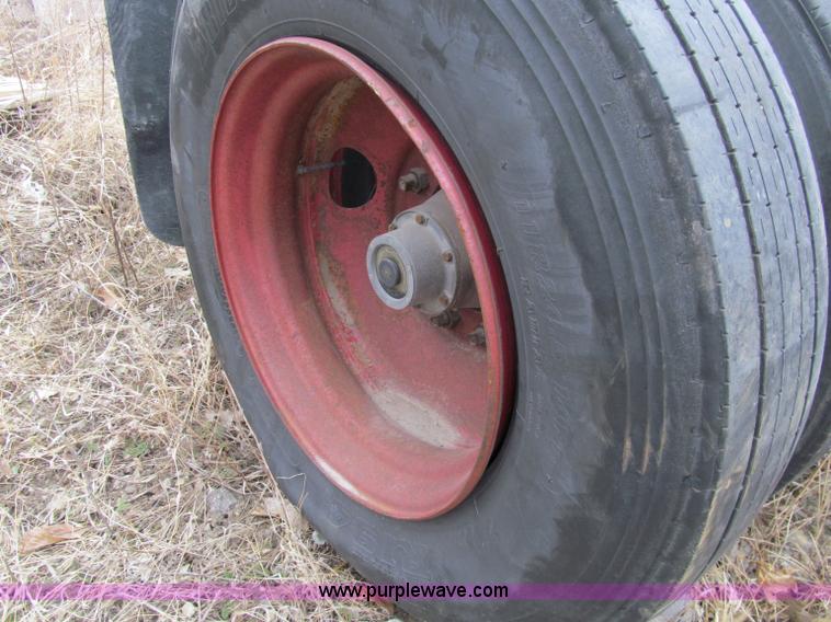 image for item A8205 Semi trailer fifth wheel dolly