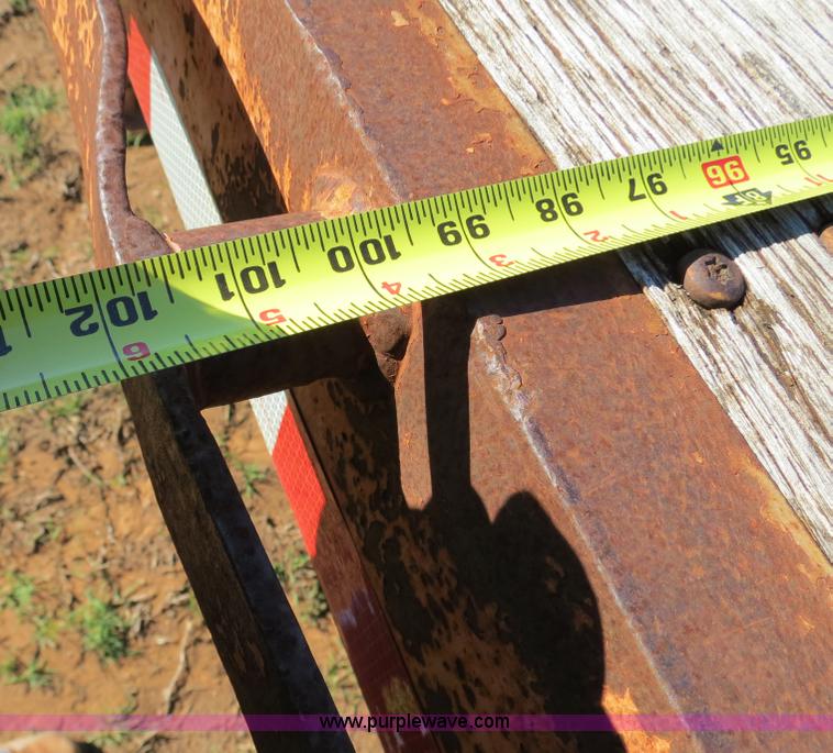 image for item B2271 1996 Great Dane expandable flatbed trailer