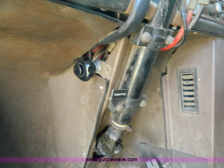 image for item B3608 1988 Freightliner FLC-64T semi truck