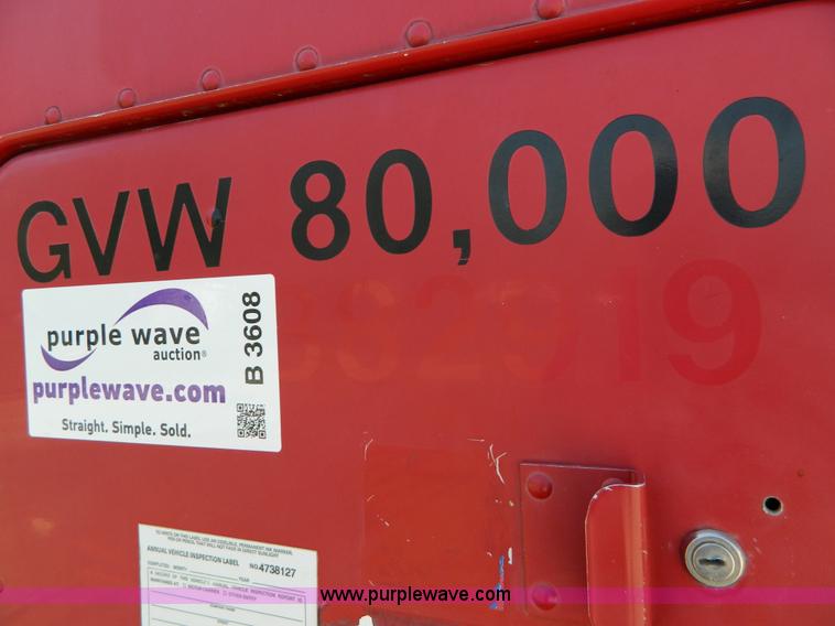 image for item B3608 1988 Freightliner FLC-64T semi truck