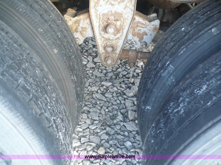 image for item B6312 1996 Trailmobile 53' dry van with Maxon lift