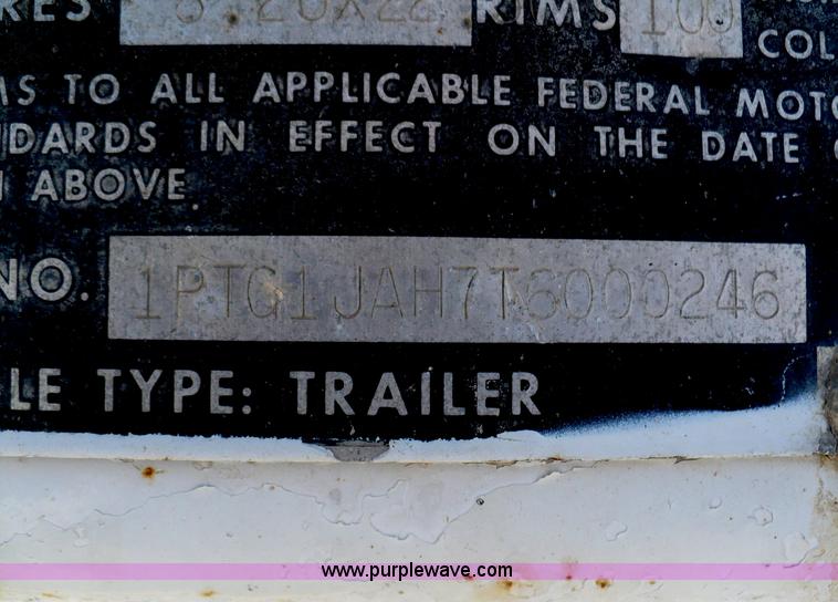 image for item B6312 1996 Trailmobile 53' dry van with Maxon lift