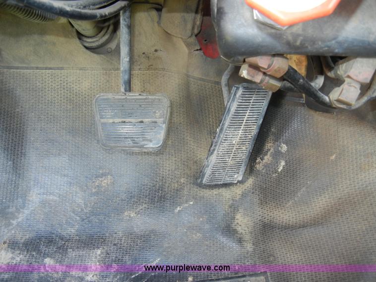 image for item C4381 1988 GMC TopKick 7000 semi truck