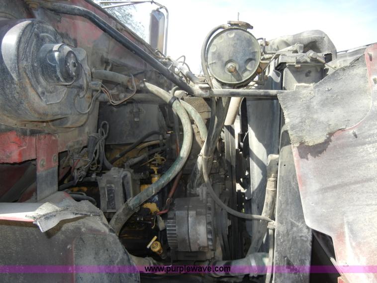 image for item C4381 1988 GMC TopKick 7000 semi truck