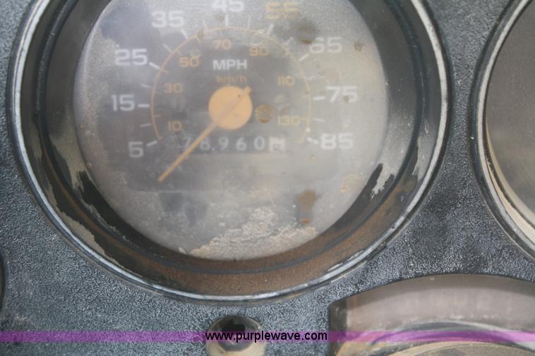 image for item 4738 1987 Chevrolet R20 Deluxe pickup truck