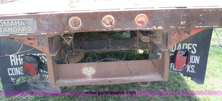 image for item 4738 1987 Chevrolet R20 Deluxe pickup truck