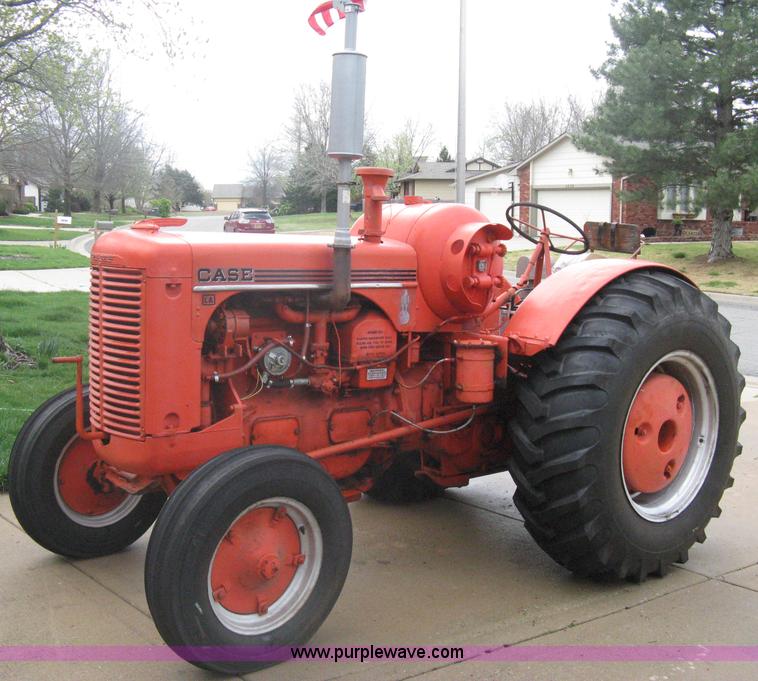 image for item A6143 1947 Case LA tractor
