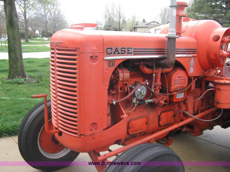image for item A6143 1947 Case LA tractor