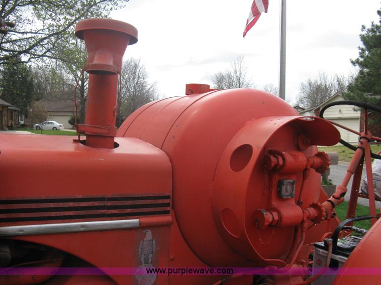 image for item A6143 1947 Case LA tractor