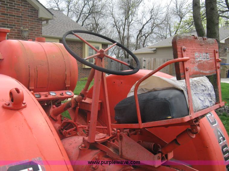 image for item A6143 1947 Case LA tractor