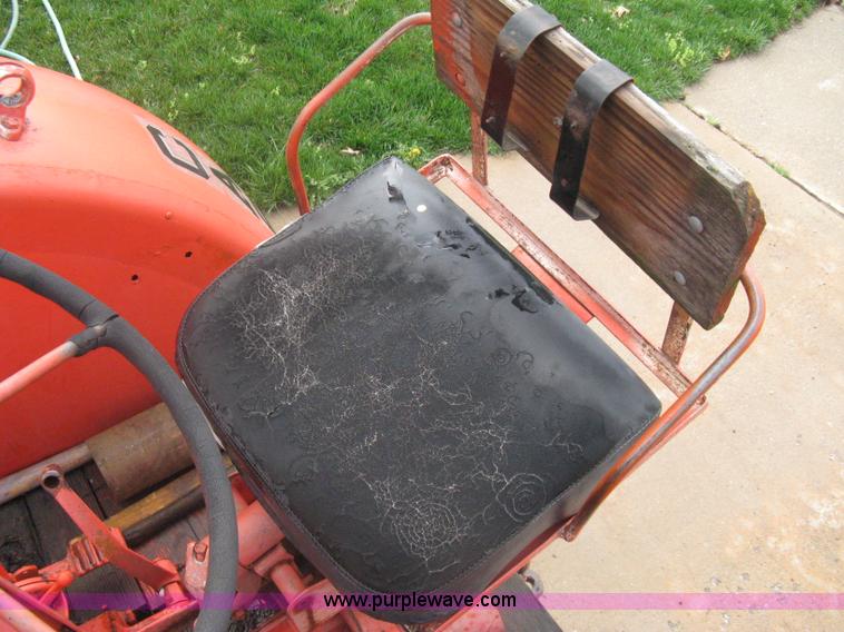 image for item A6143 1947 Case LA tractor