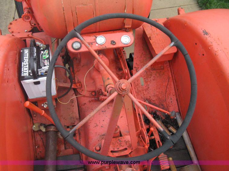 image for item A6143 1947 Case LA tractor