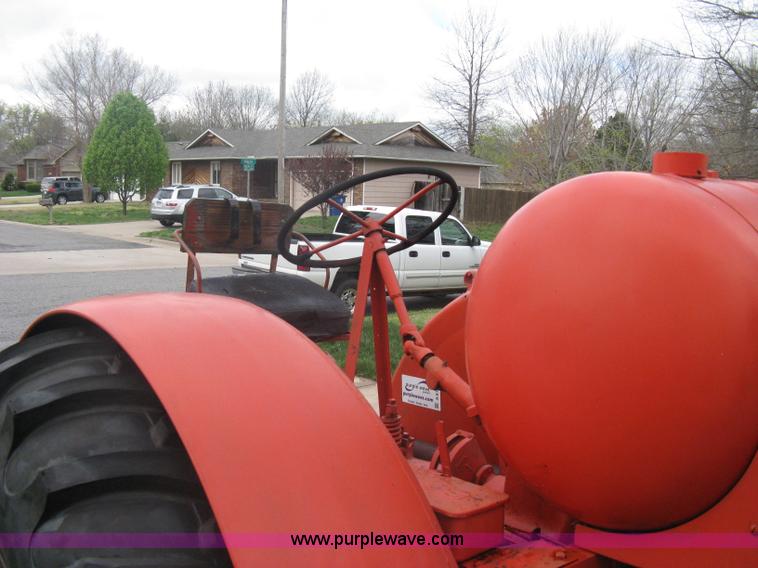 image for item A6143 1947 Case LA tractor