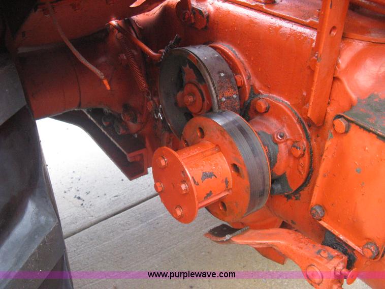 image for item A6143 1947 Case LA tractor