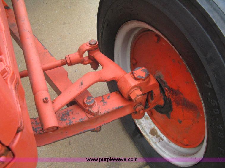 image for item A6143 1947 Case LA tractor