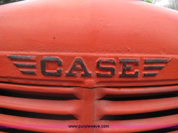 image for item A6143 1947 Case LA tractor