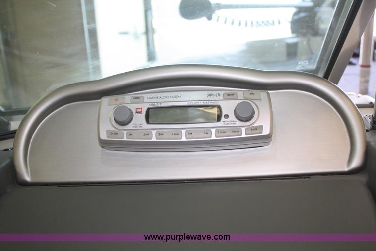 image for item A6815 2007 Triton 188-SF 18' boat