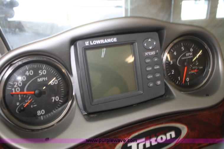 image for item A6815 2007 Triton 188-SF 18' boat