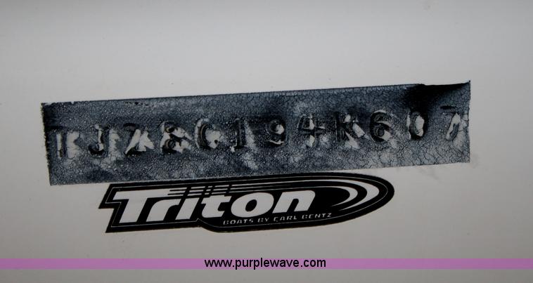 image for item A6815 2007 Triton 188-SF 18' boat