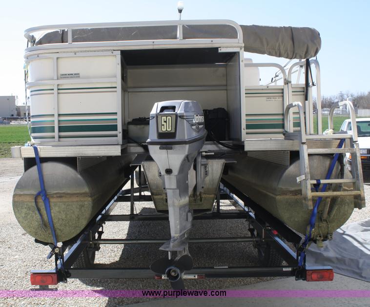 image for item A6816 2000 Manitou 20' pontoon boat