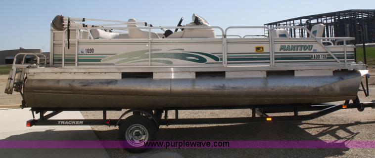 image for item A6816 2000 Manitou 20' pontoon boat