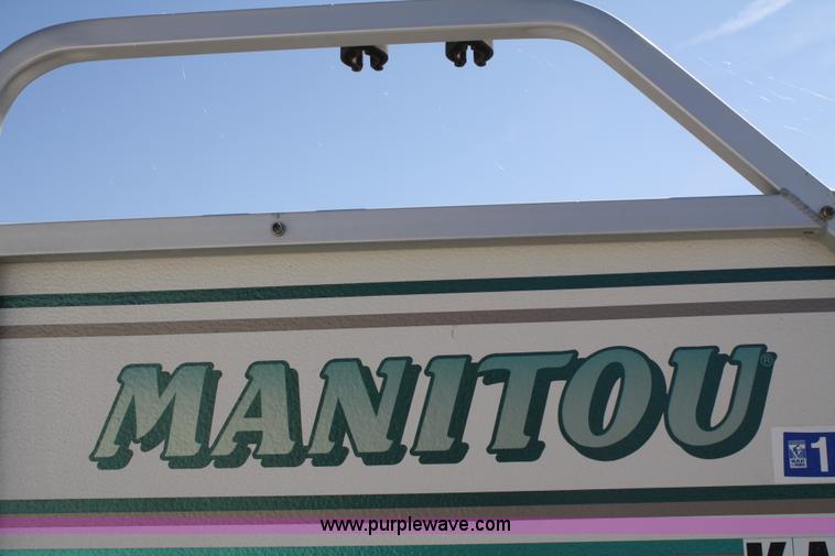 image for item A6816 2000 Manitou 20' pontoon boat