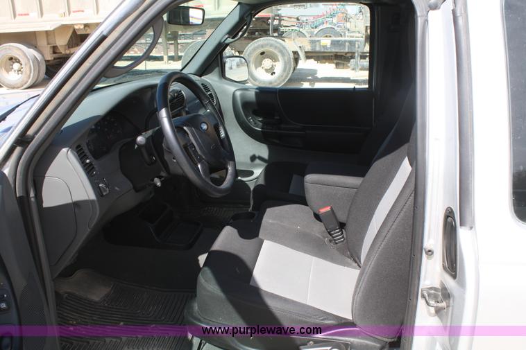 image for item A6821 2005 Ford Ranger XLT SuperCab pickup truck