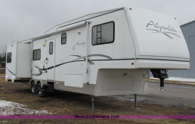 image for item A8199 2002 Western Alpenlite Limited 36RL fifth wheel camper