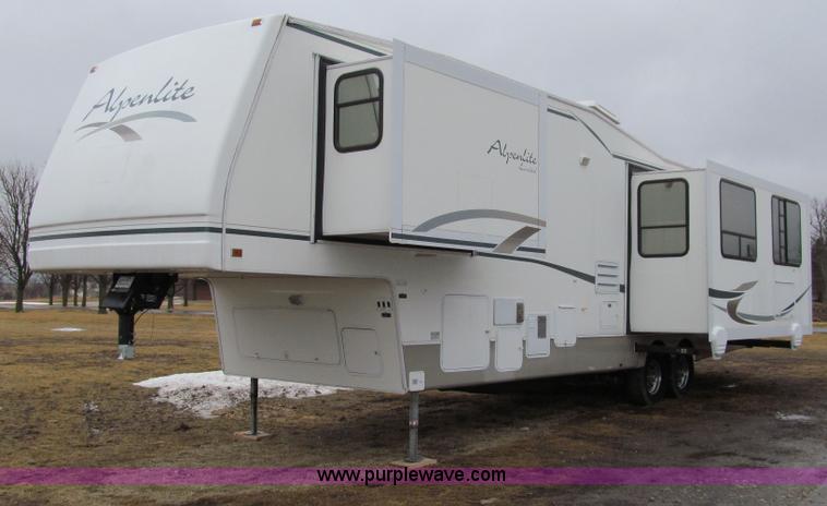 image for item A8199 2002 Western Alpenlite Limited 36RL fifth wheel camper
