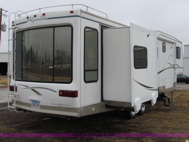 image for item A8199 2002 Western Alpenlite Limited 36RL fifth wheel camper
