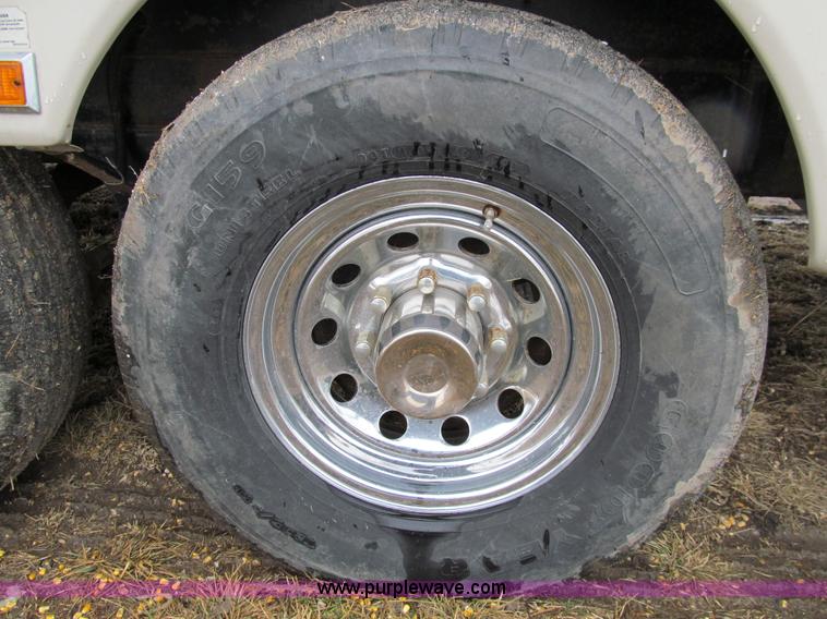 image for item A8199 2002 Western Alpenlite Limited 36RL fifth wheel camper